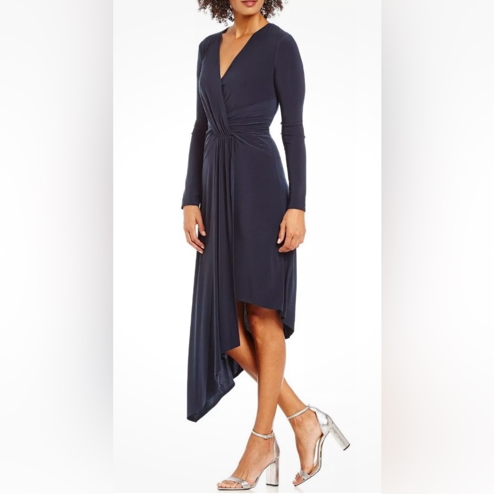 NWT Laundry Sapphire‎ Ruched Bodice Draped  V-Neck - Size Small